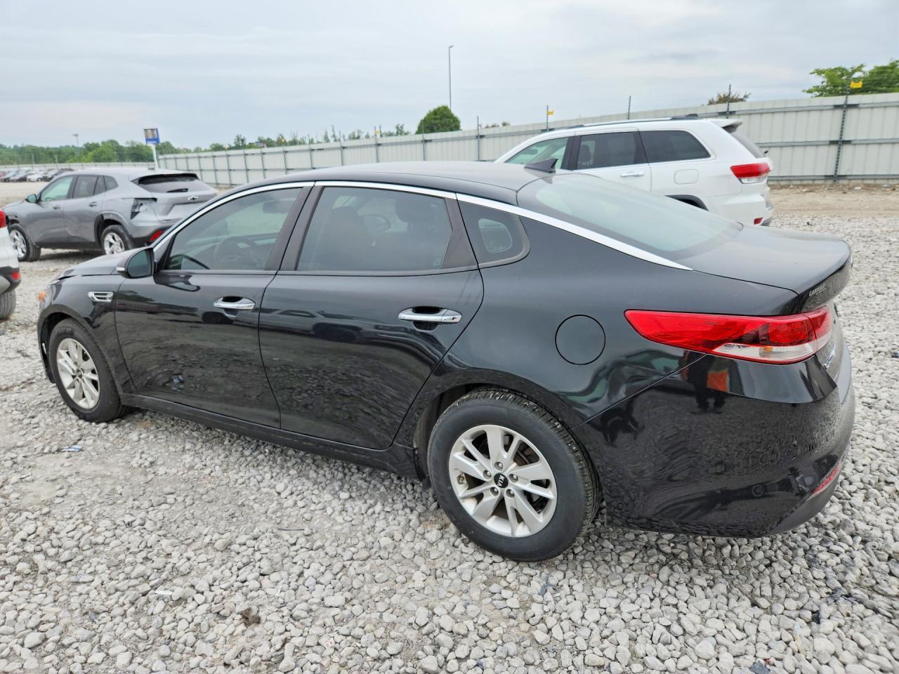2017 Kia Optima Lx - Фото 2
