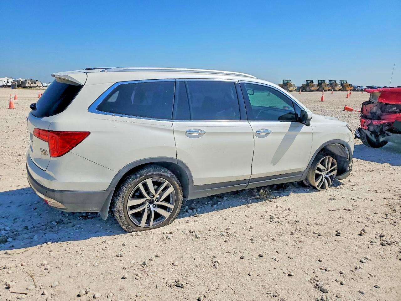 2017 Honda Pilot Touring - Фото 3
