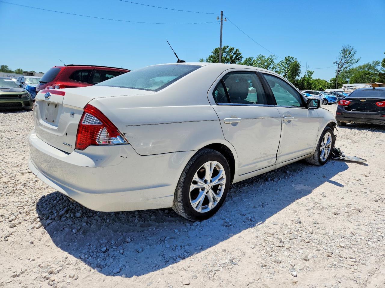 2012 Ford Fusion Se - Фото 3