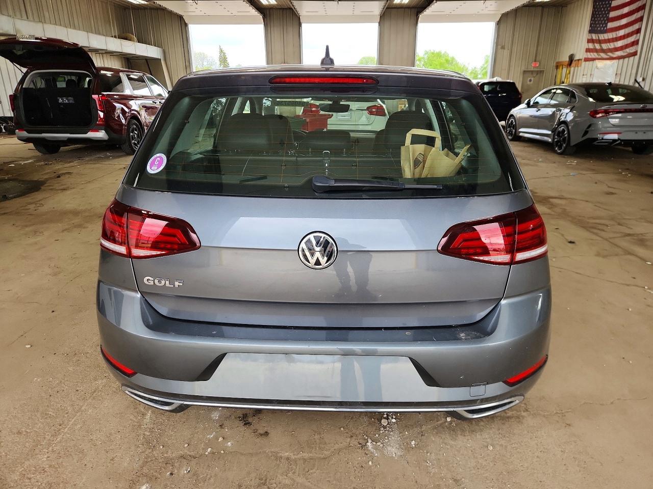 2021 Volkswagen Golf - Фото 6