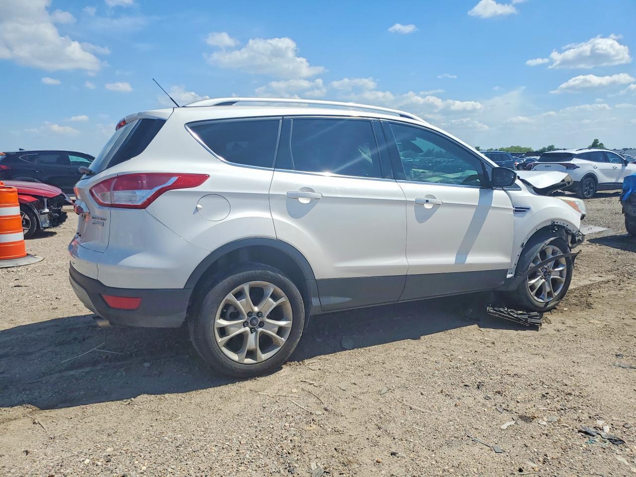 2014 Ford Escape Titanium - Image 3