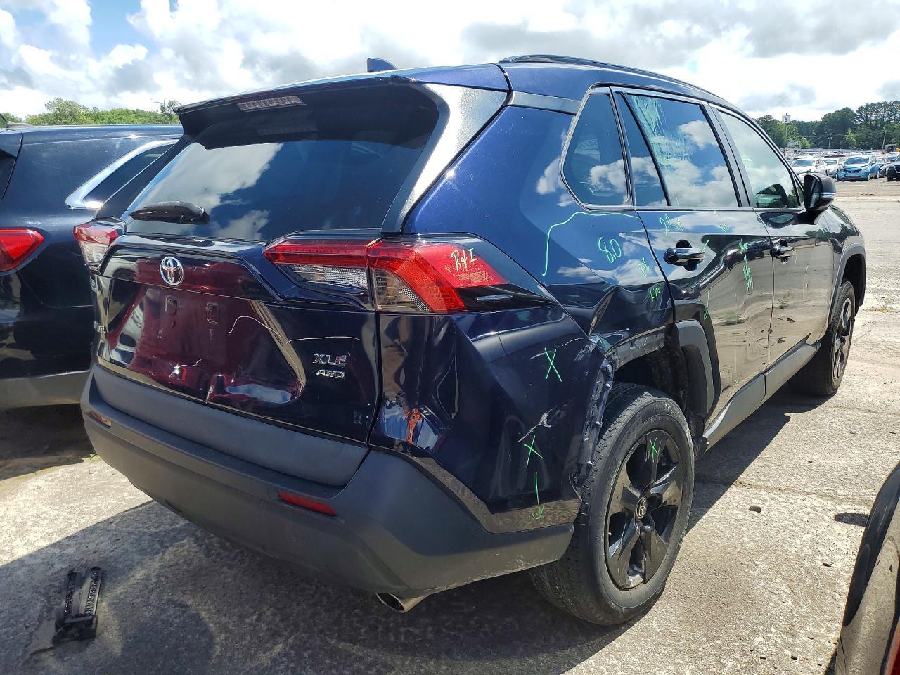 2022 Toyota Rav4 Xle - Фото 3