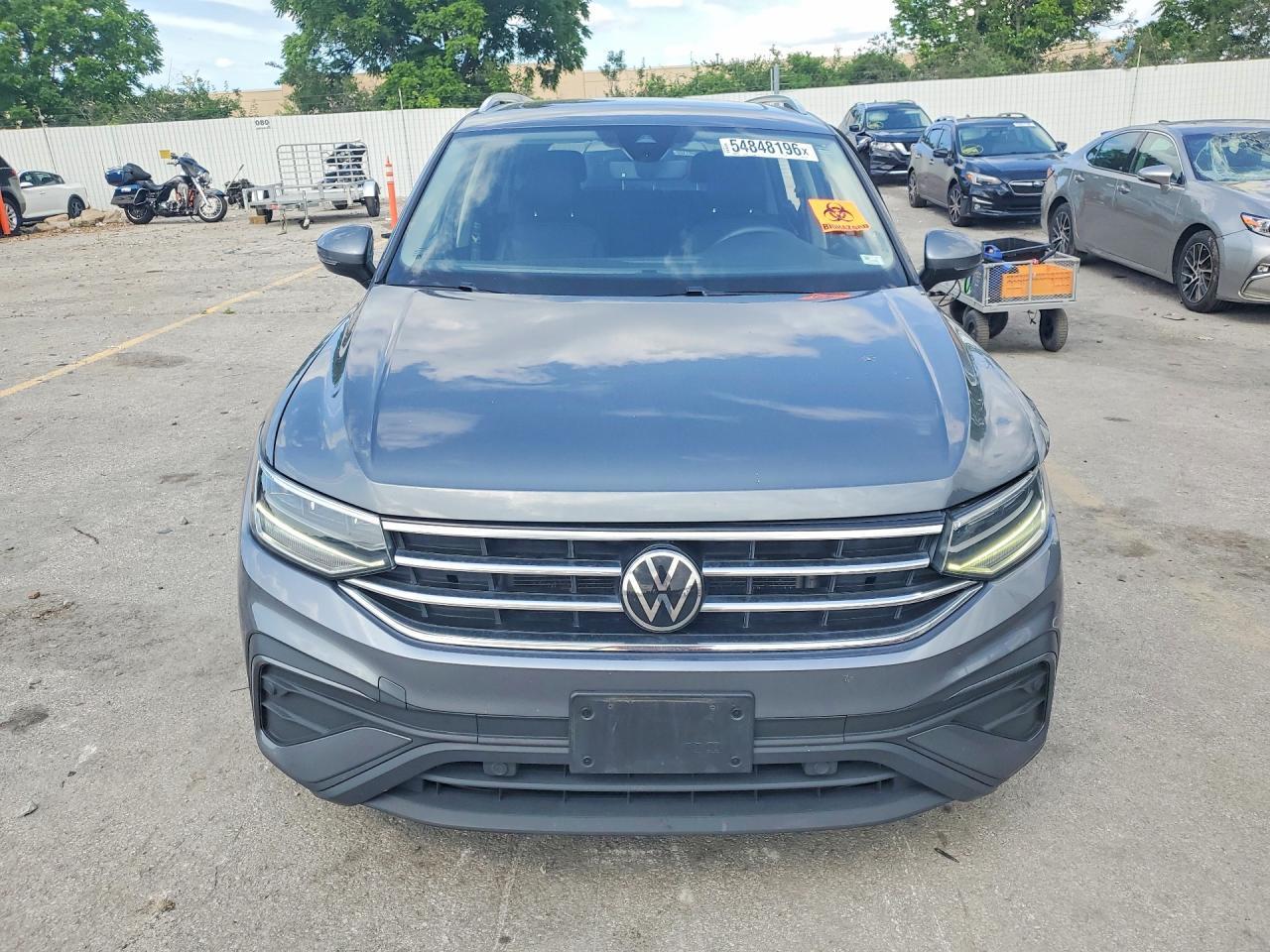 2022 Volkswagen Tiguan Se - Фото 5