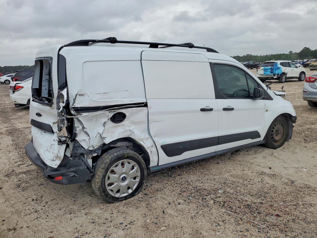 2015 Ford Transit Connect Xlt - Фото 3
