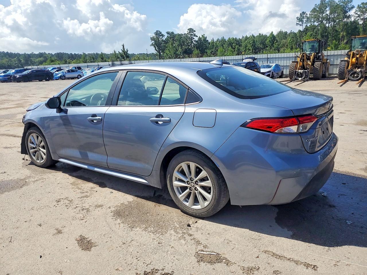2024 Toyota Corolla Le - Фото 2