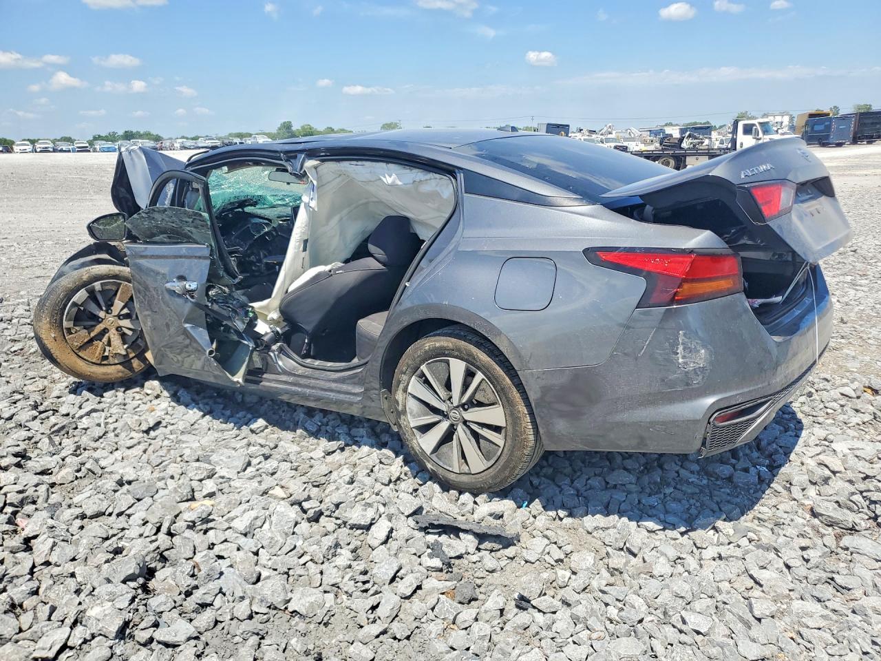 2022 Nissan Altima Sv - Фото 2