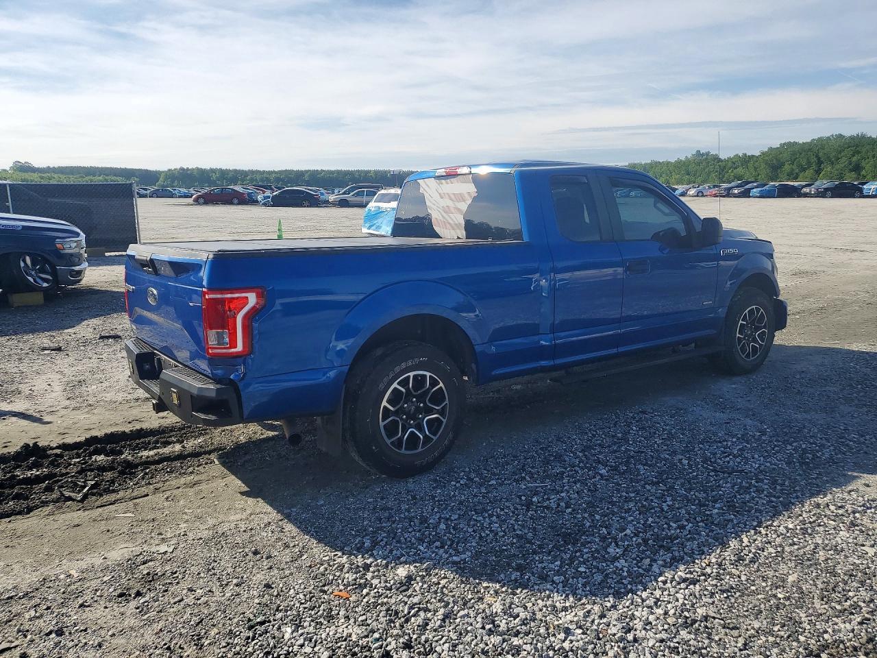 2017 Ford F150 Super Cab - Фото 3