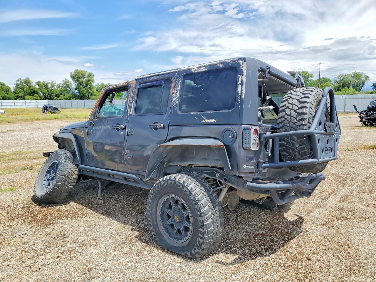 2016 Jeep Wrangler Unlimited Rubicon - Фото 2