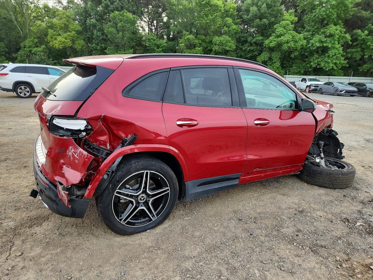 2025 Mercedes-Benz Gla 250 - Фото 3