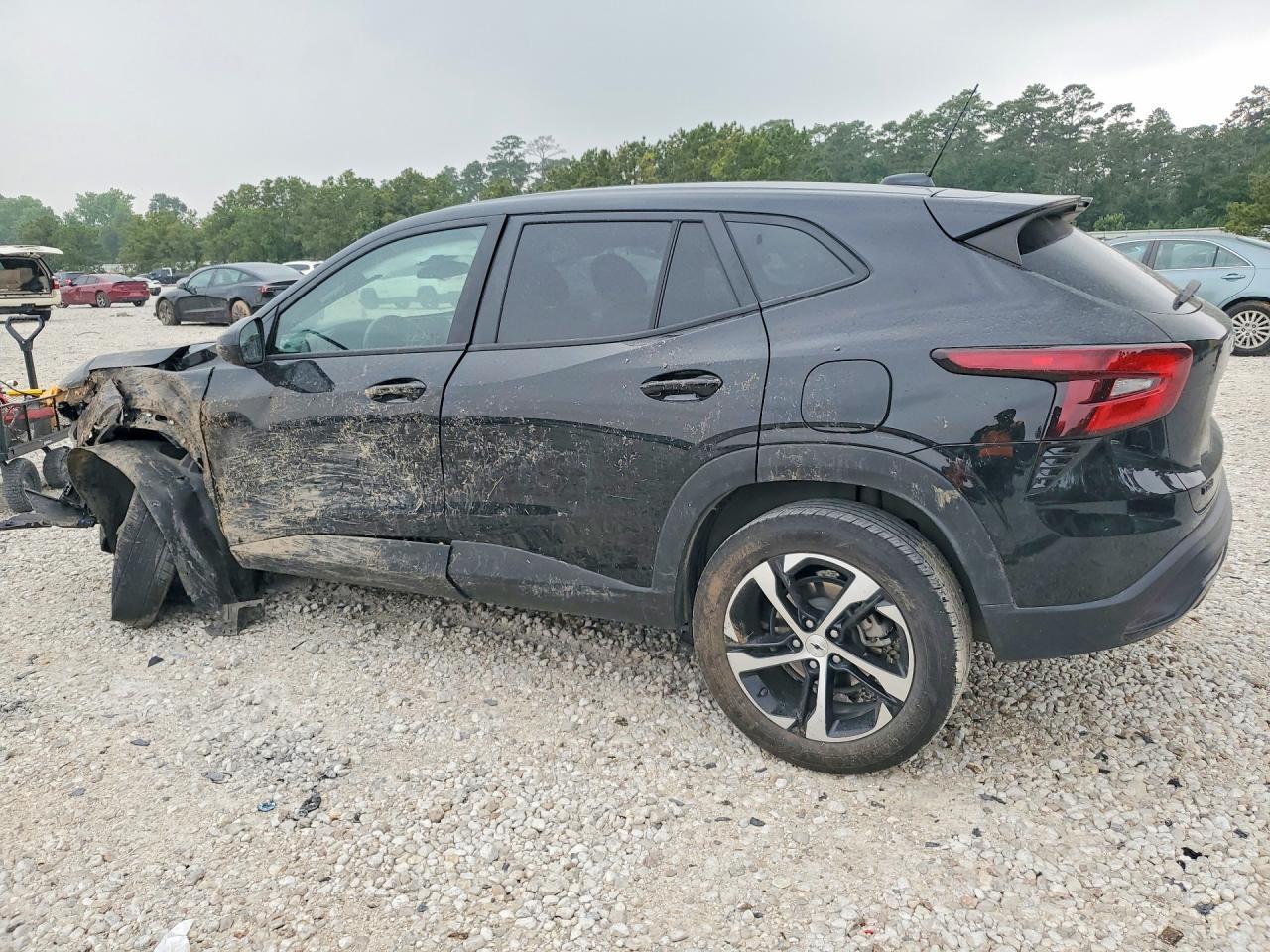 2025 Chevrolet Trax 1Rs - Image 2