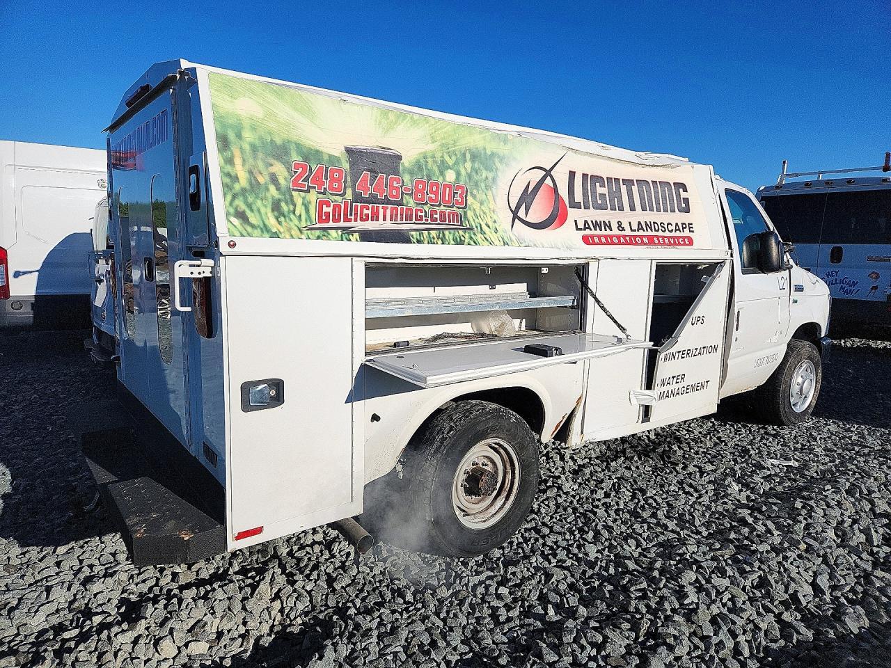 2018 Ford Econoline E350 Super Duty Cutaway Van - Фото 3