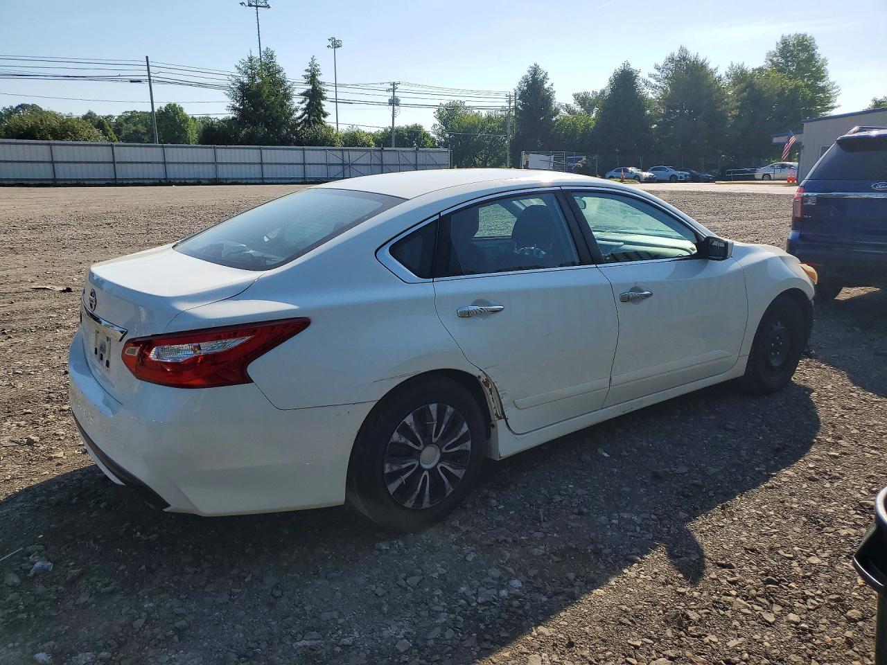 2016 Nissan Altima 2.5 S - Image 3