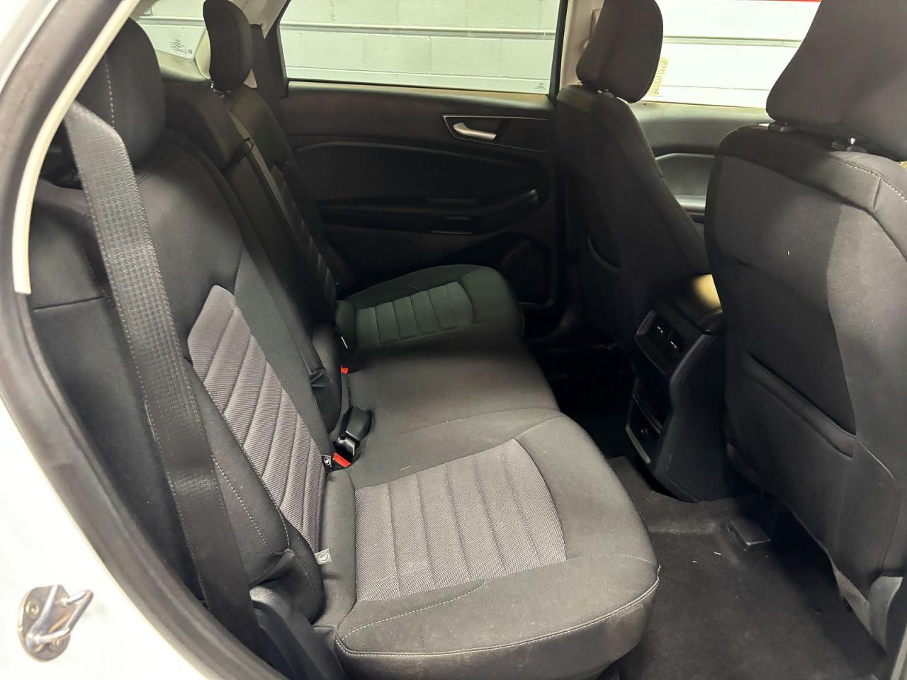 2024 Ford Edge Se - Image 6