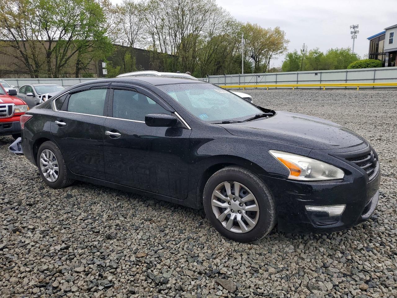 2015 Nissan Altima 2.5 S - Фото 4