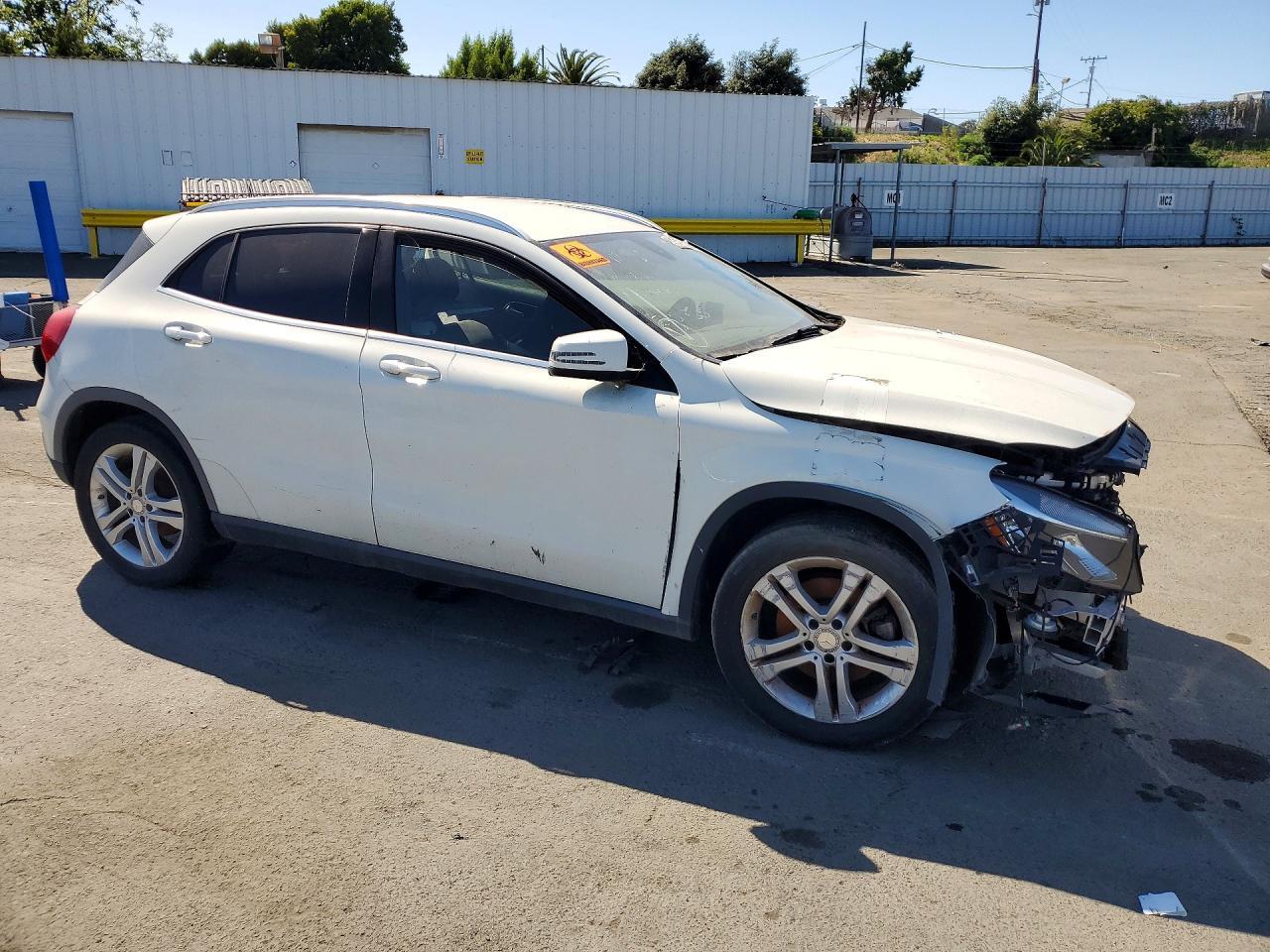 2016 Mercedes-Benz Gla 250 - Image 4