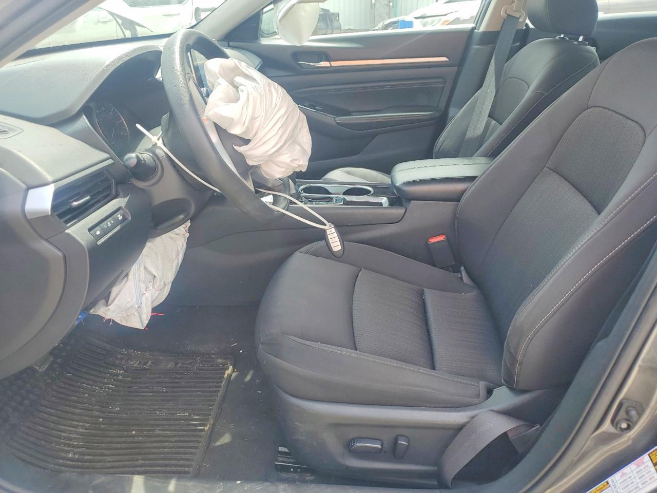 2021 Nissan Altima Sv - Image 7