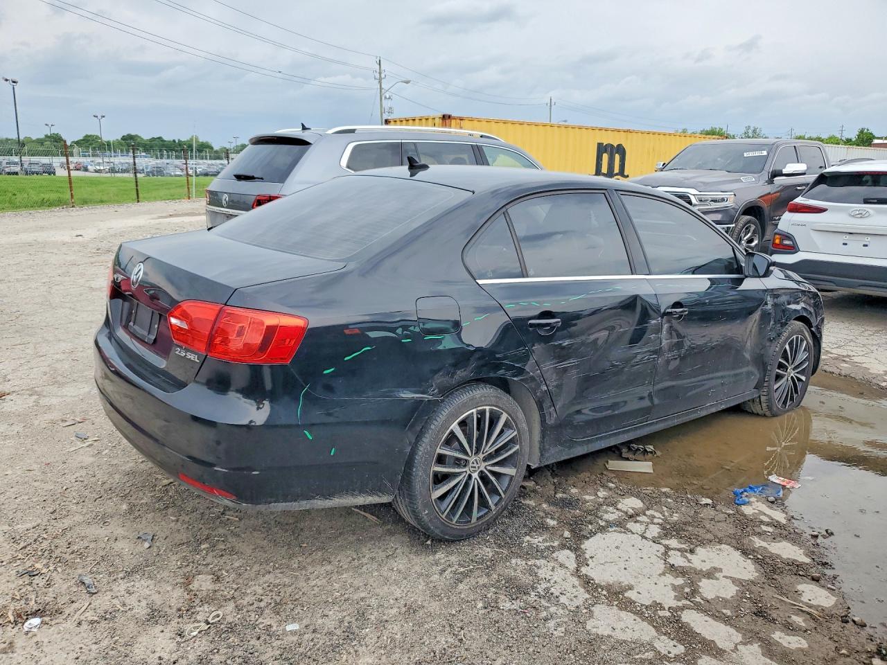 2012 Volkswagen Jetta Sel - Image 3