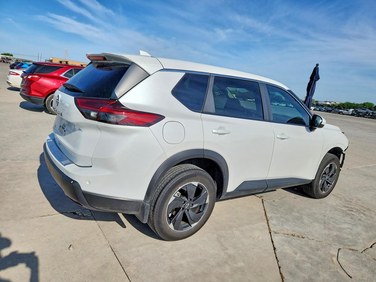 2025 Nissan Rogue Sv - Фото 3
