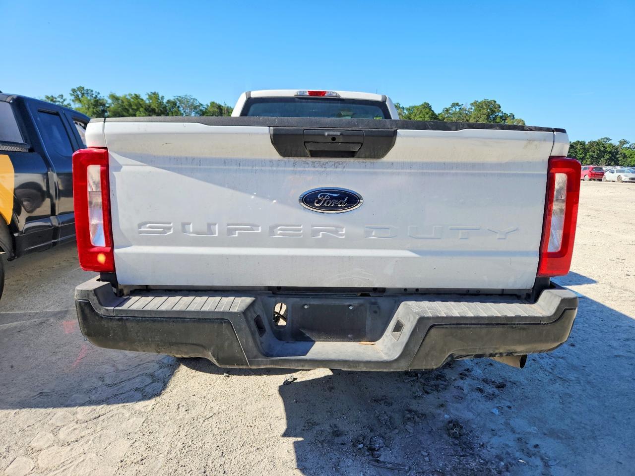 2017 Ford F250 Super Duty - Image 6