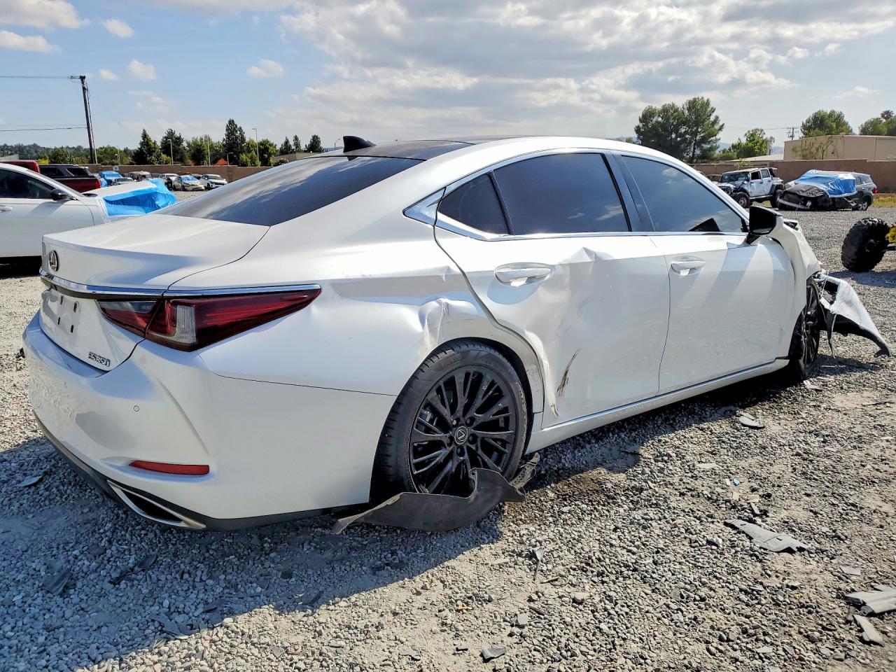 2020 Lexus Es 350 - Фото 3