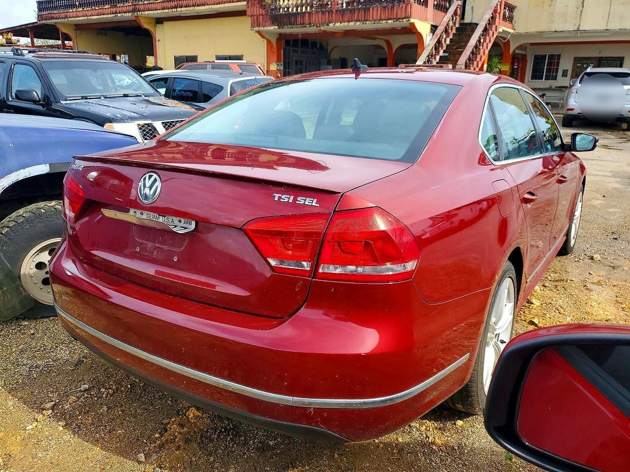 2015 Volkswagen Passat Sel - Image 3