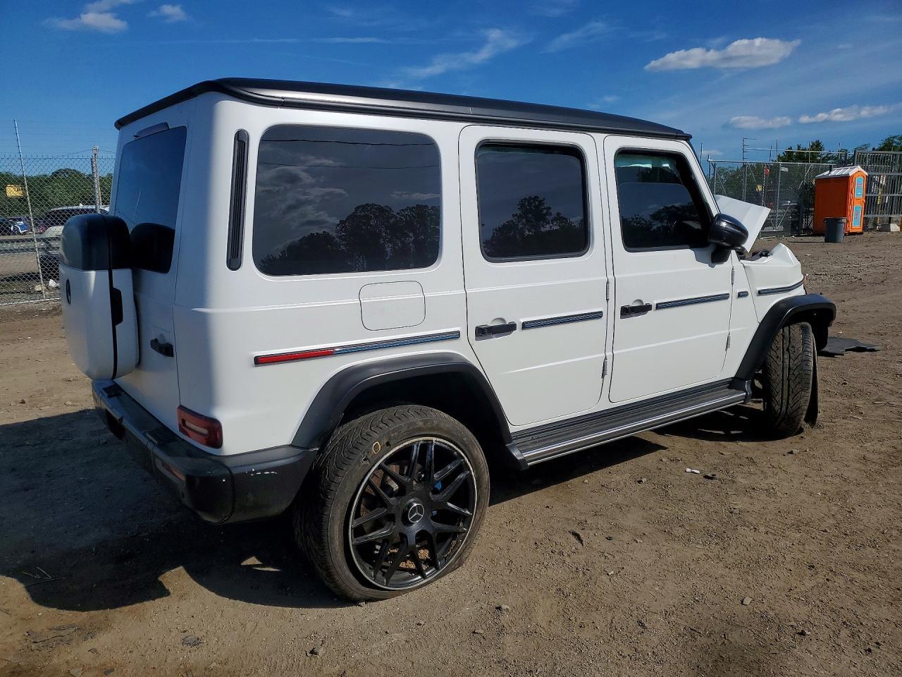2025 Mercedes-Benz G 580E - Image 3