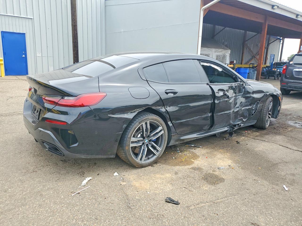2021 BMW 840Xi - Фото 3