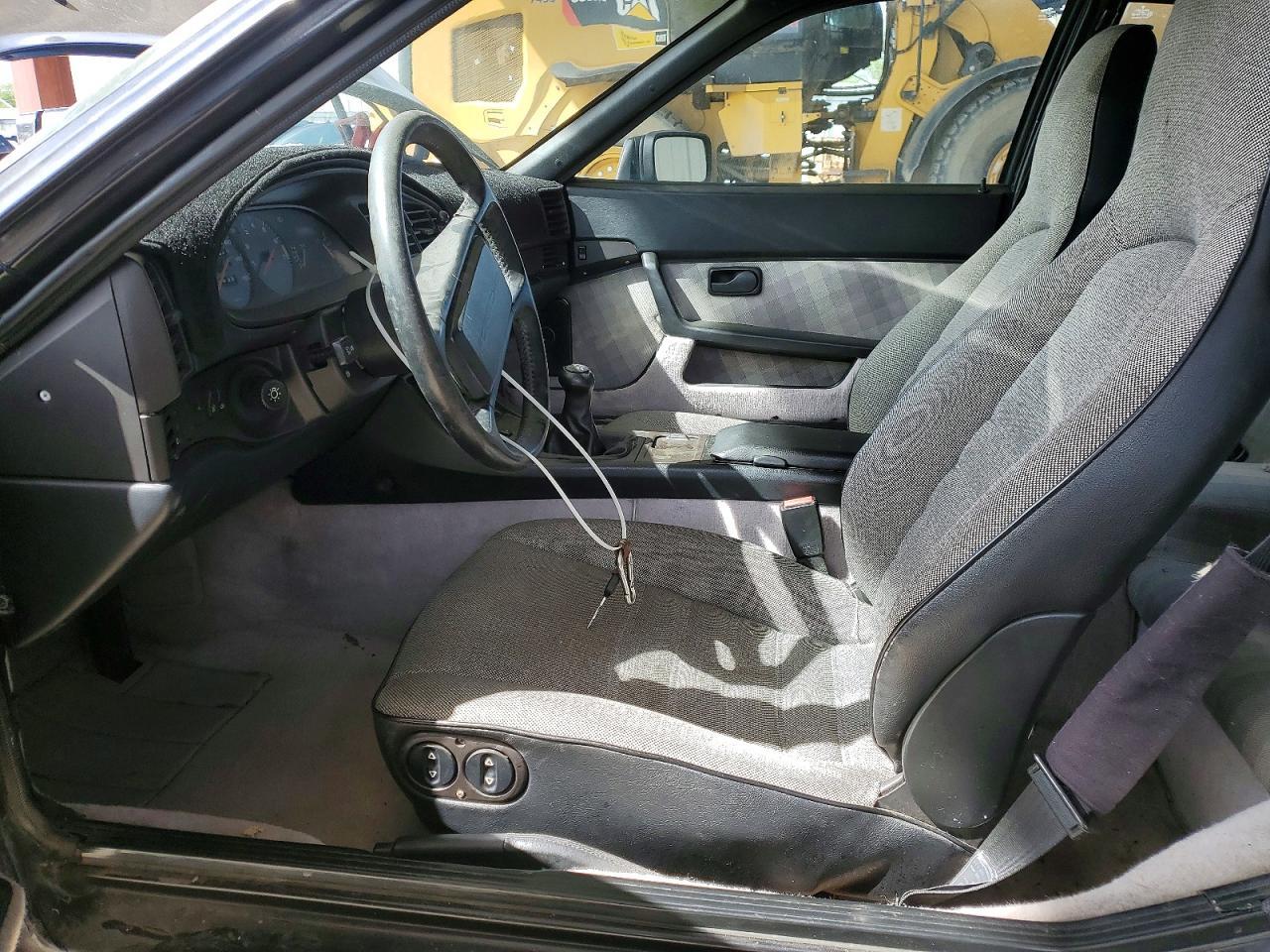 1988 Porsche 944 - Фото 7