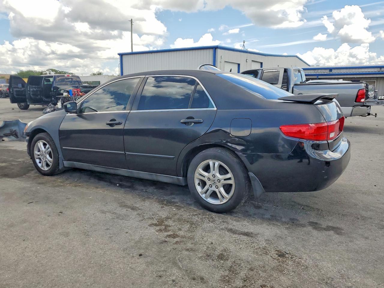 2005 Honda Accord Lx - Фото 2