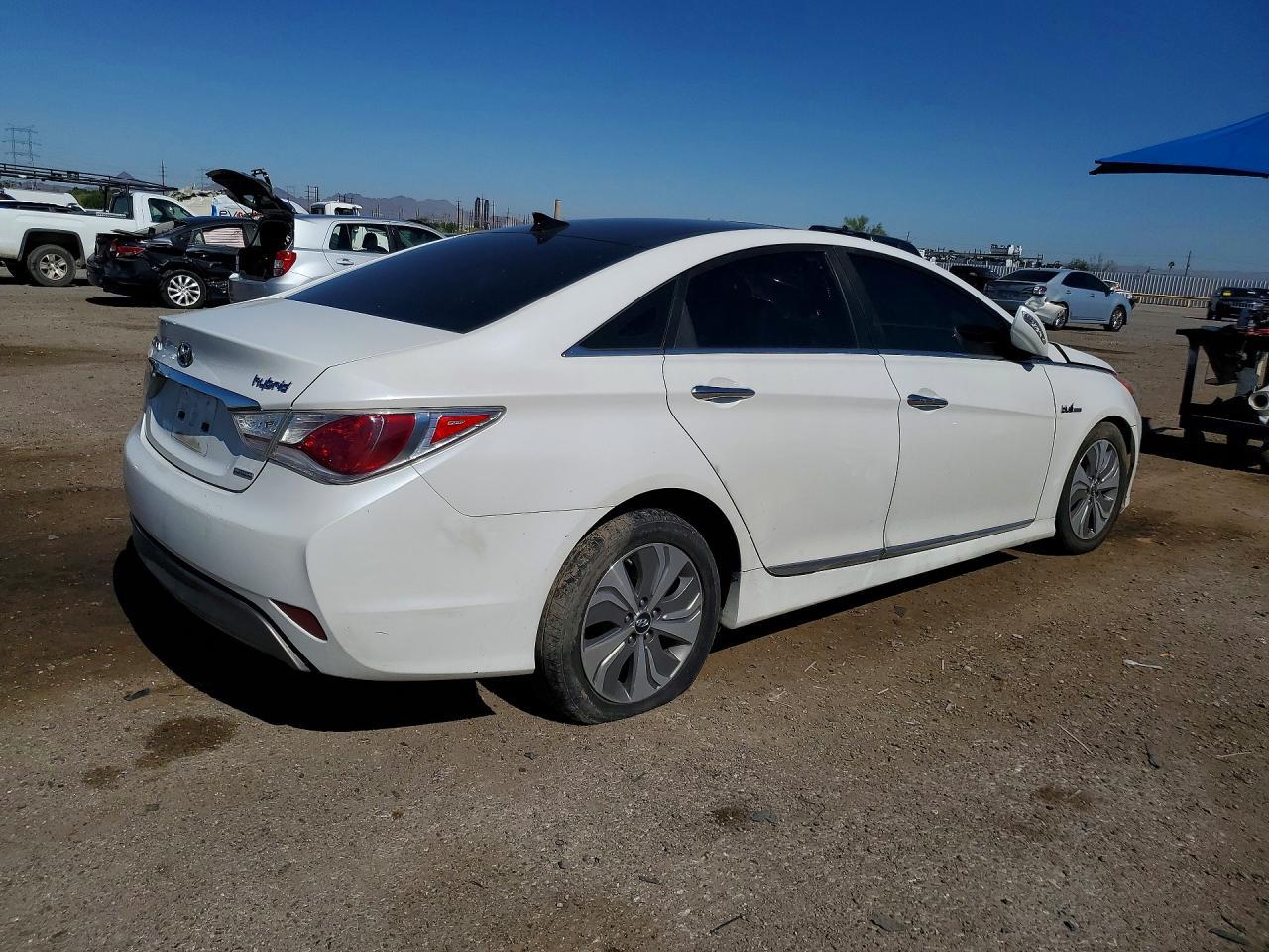 2015 Hyundai Sonata - Фото 3