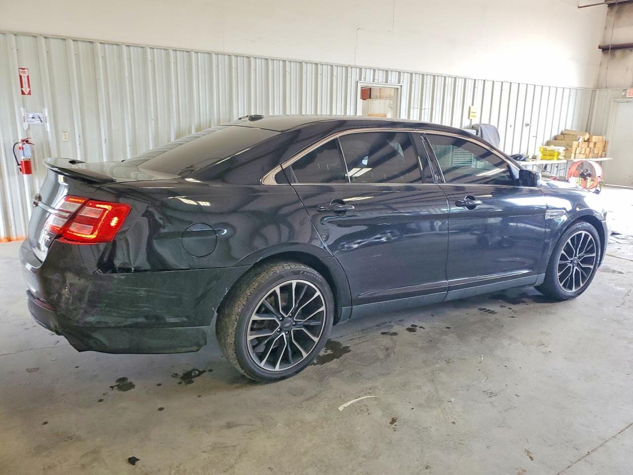 2019 Ford Taurus Sel - Image 3