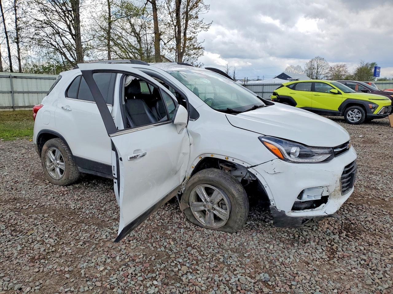 2019 Chevrolet Trax 1Lt - Image 4