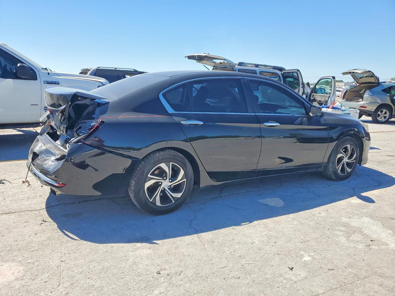 2017 Honda Accord Lx - Фото 3