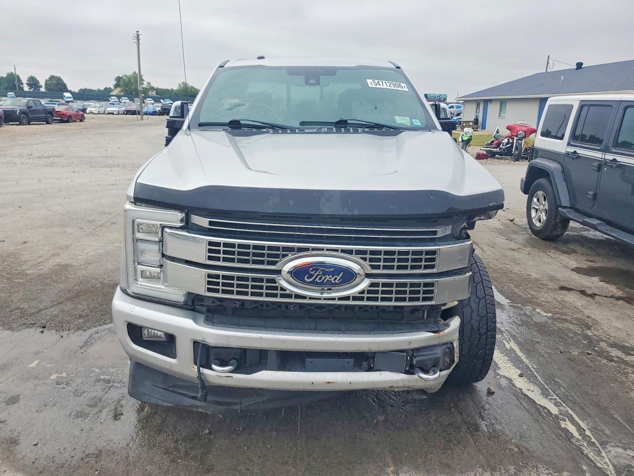 2017 Ford F350 Super Duty - Фото 5