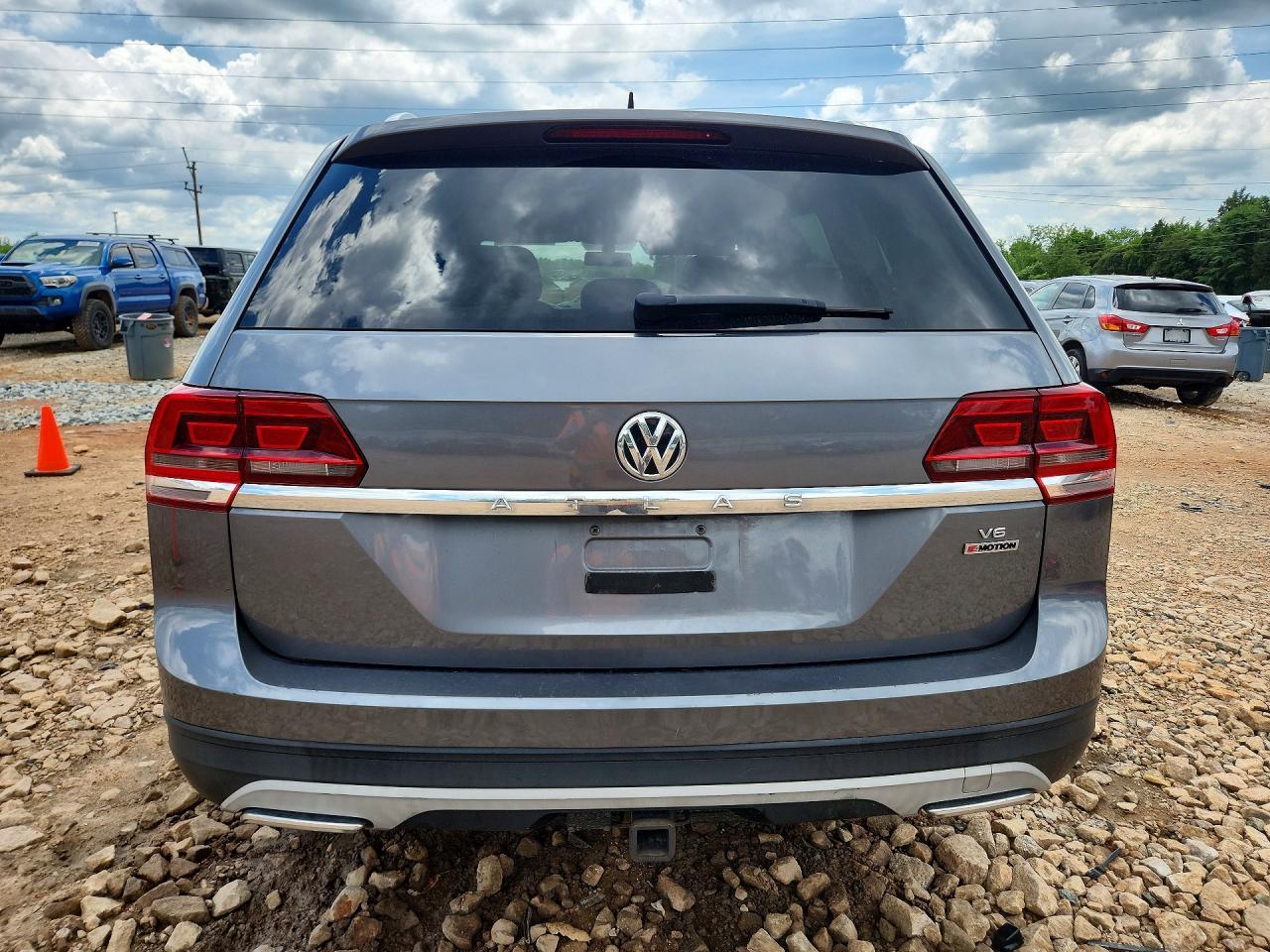2019 Volkswagen Atlas S - Фото 6