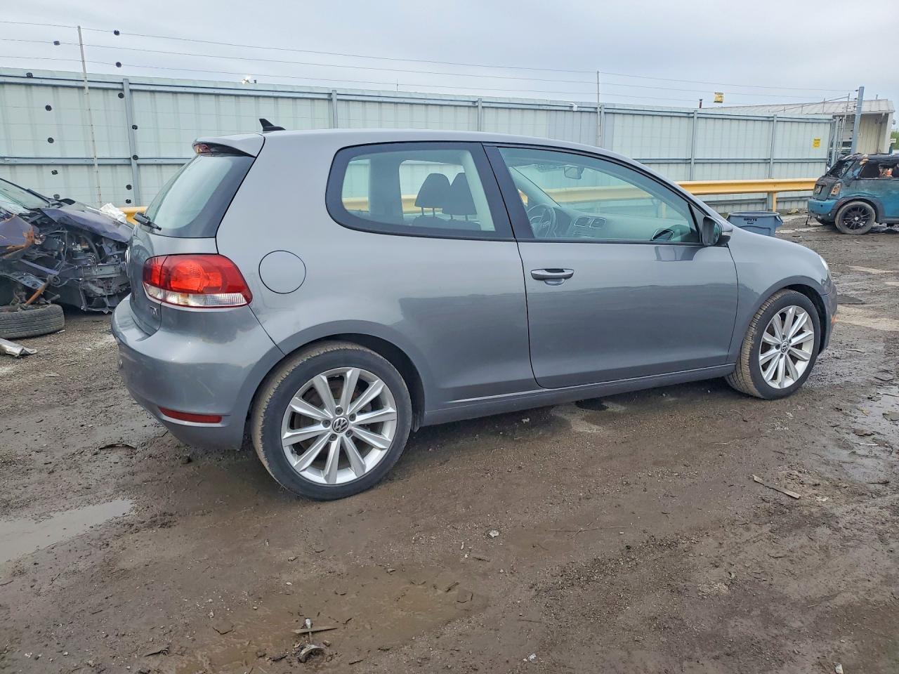 2013 Volkswagen Golf - Фото 3