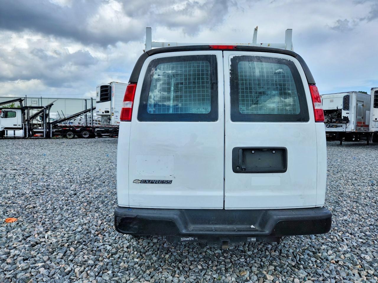 2022 Chevrolet Express G2500 - Фото 6