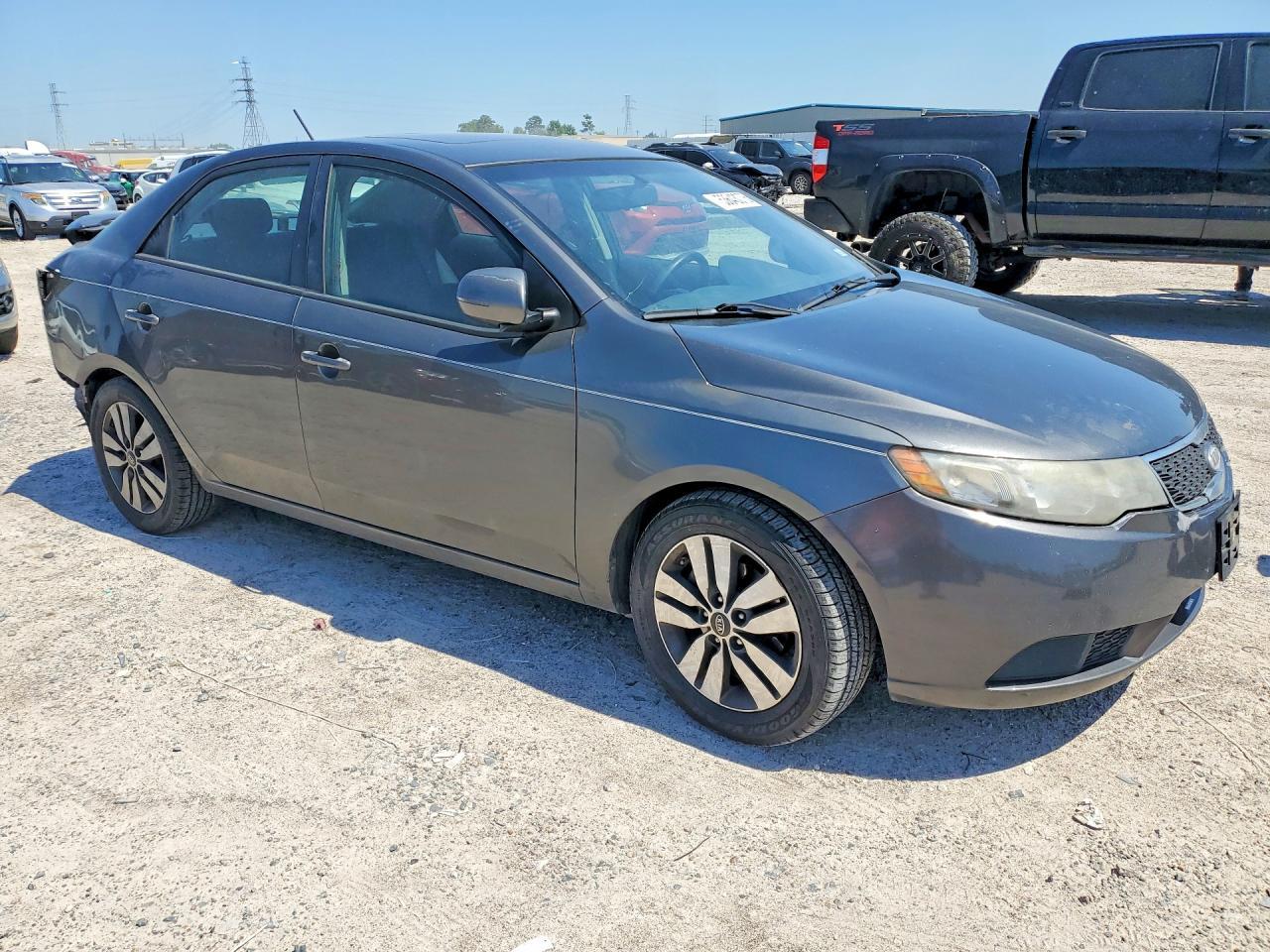 2013 Kia Forte - Image 4