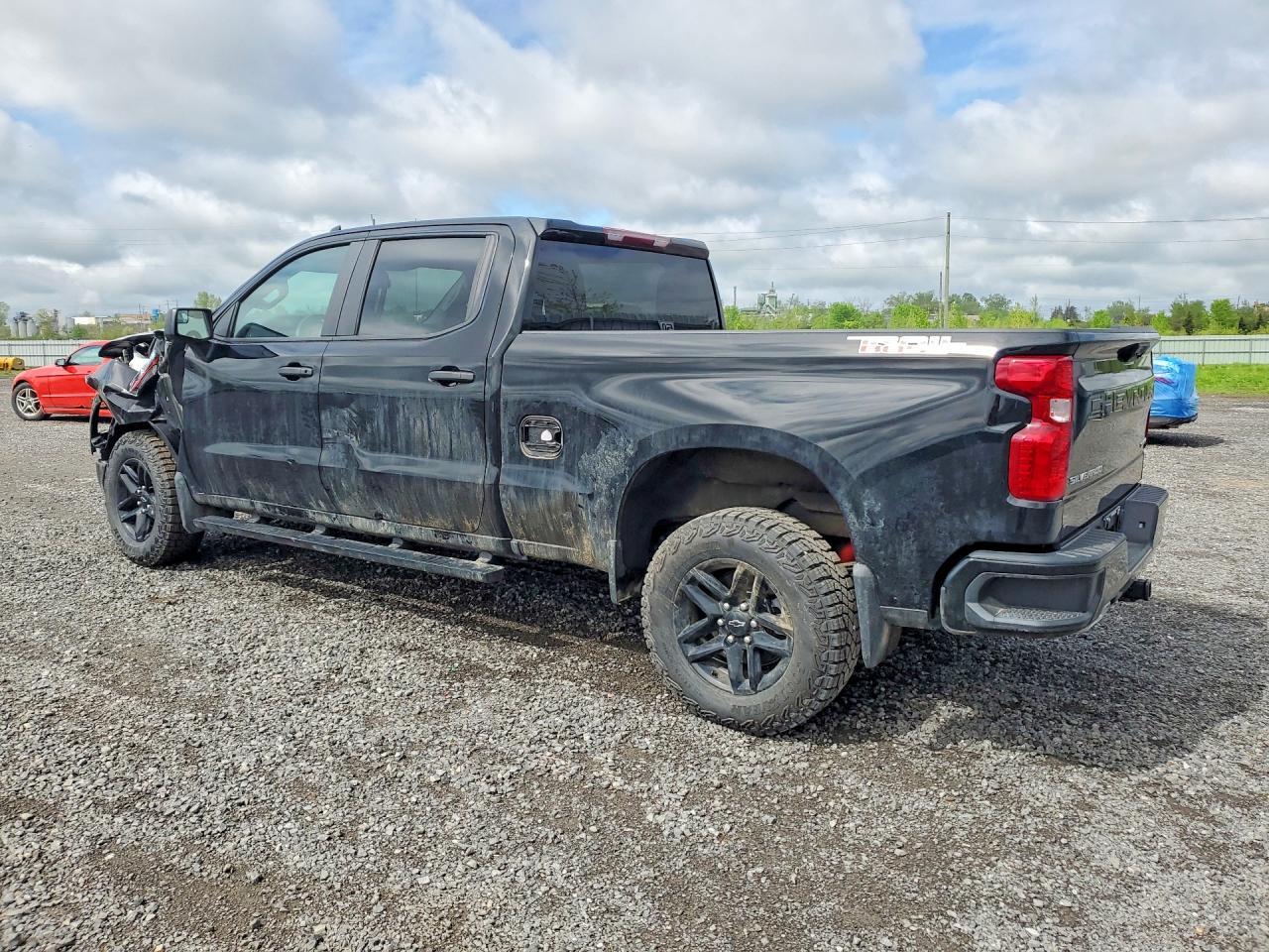 2026 Chevrolet Silverado K1500 Trail Boss Custom - Image 2