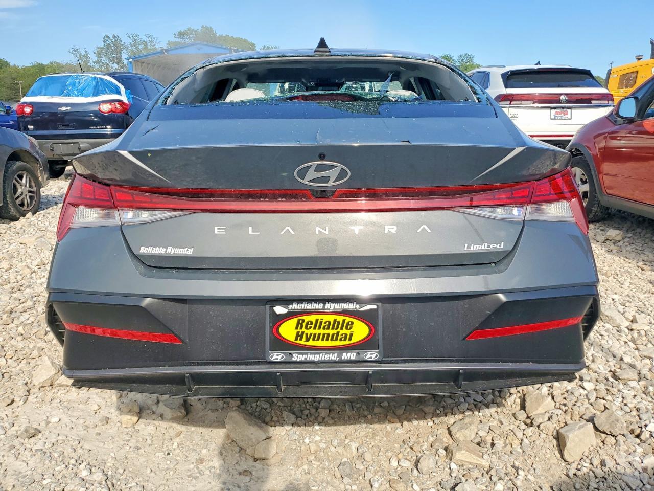 2026 Hyundai Elantra Limited - Фото 6