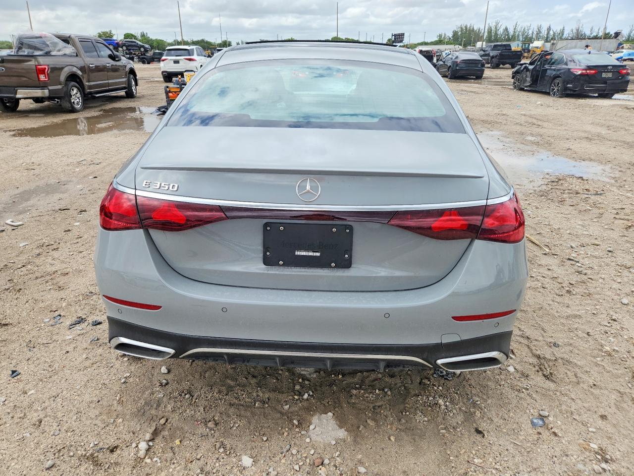 2025 Mercedes-Benz E 350 - Image 6