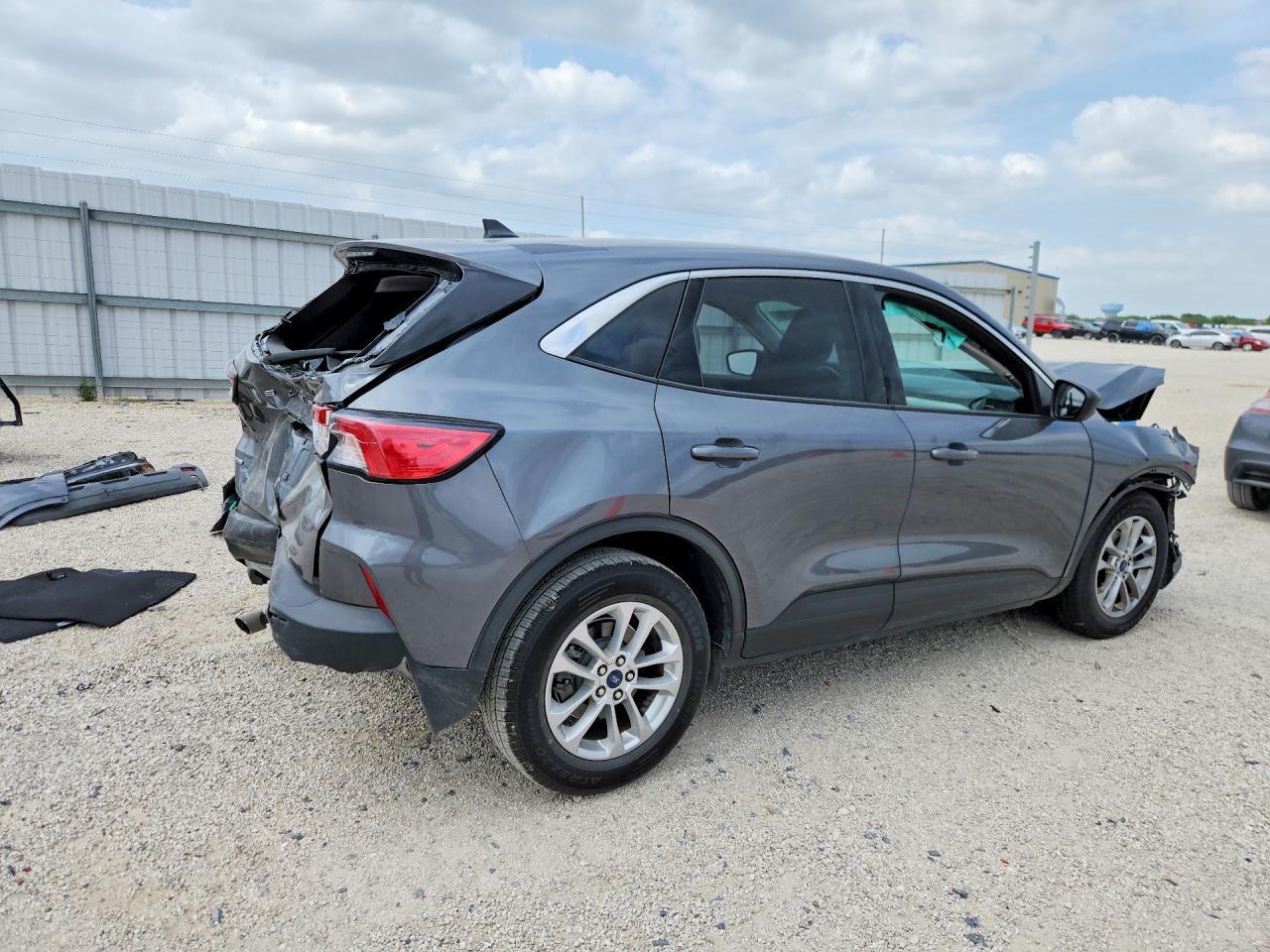 2022 Ford Escape Se - Фото 3