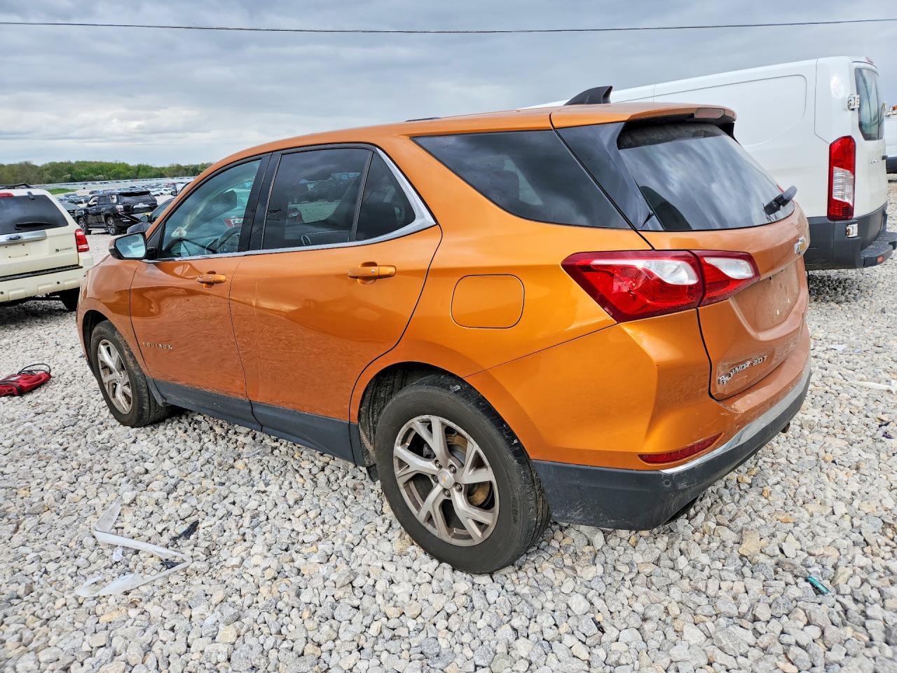 2018 Chevrolet Equinox Lt - Image 2