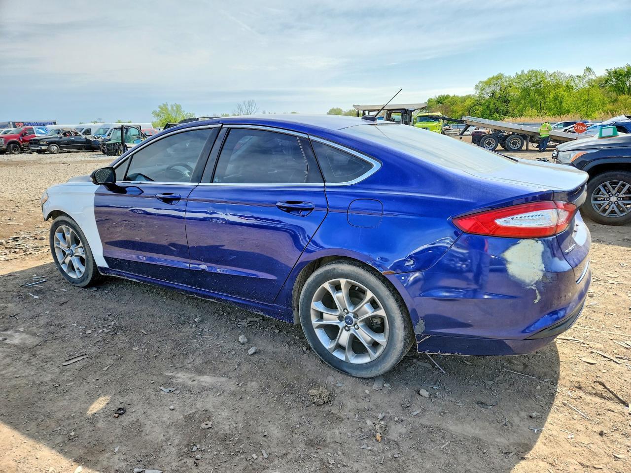 2013 Ford Fusion Se - Фото 2