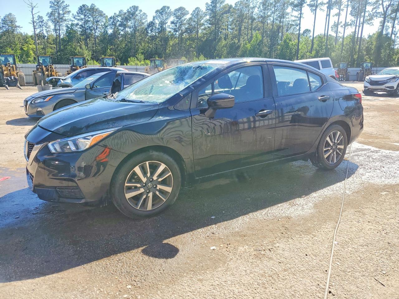 2021 Nissan Versa Sv