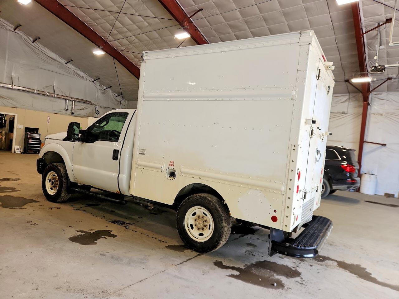 2015 Ford F-250 Sd Box Truck- R & D- Cln Title- Pri Fleet- Ck Eng Lt On - Фото 2