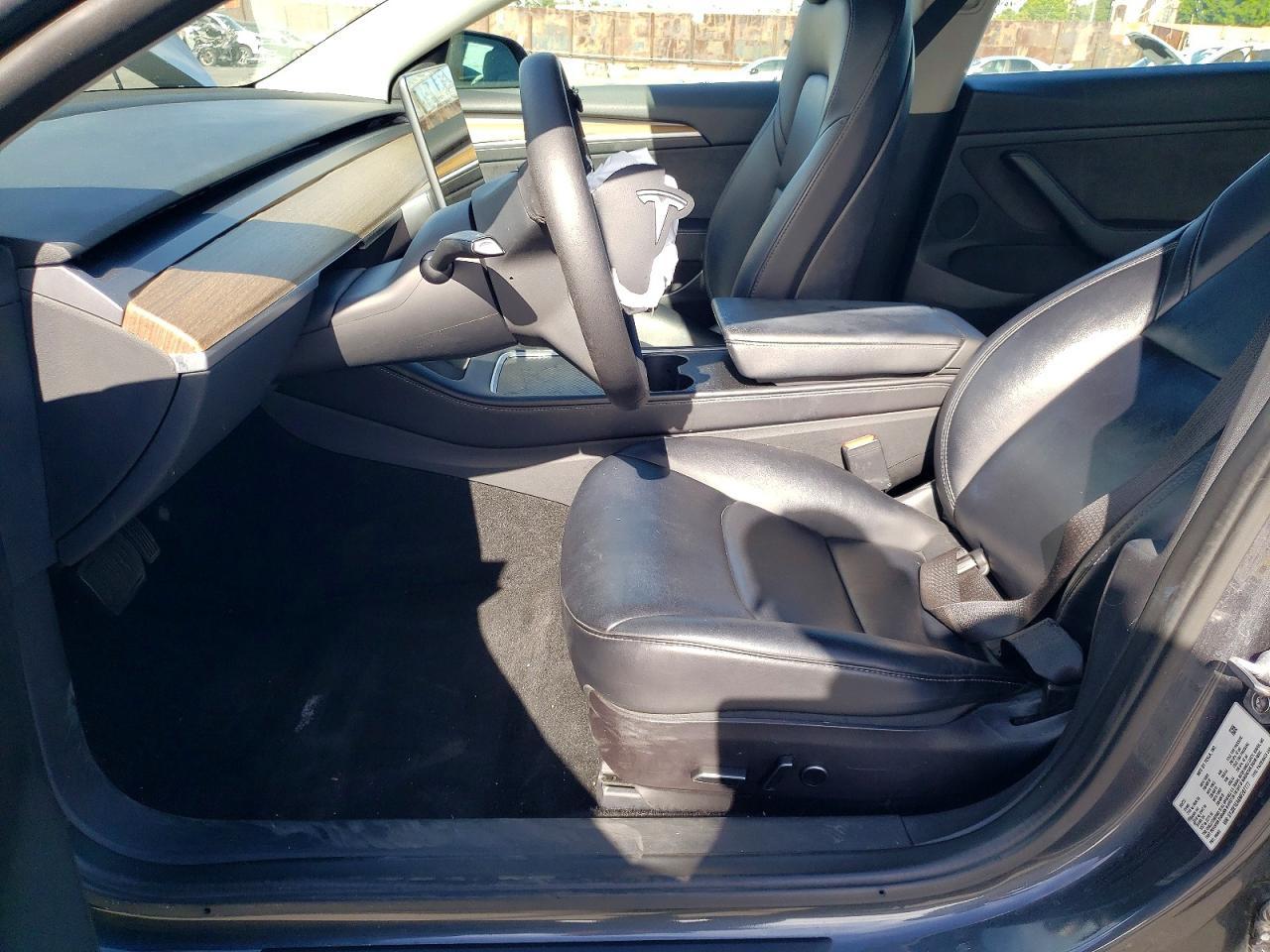 2022 Tesla Model 3 - Фото 7