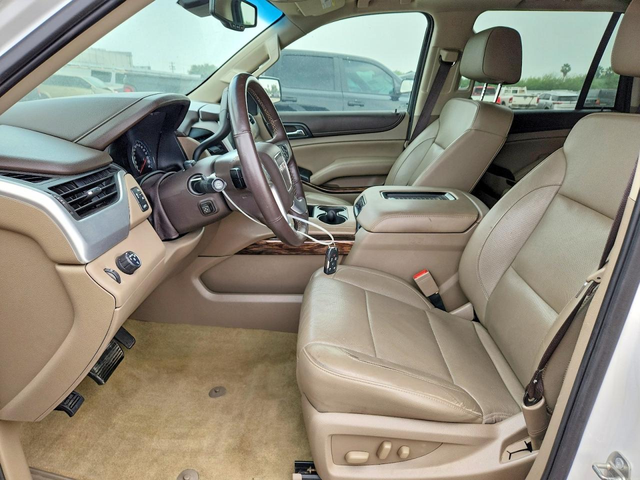 2017 GMC Yukon Slt - Image 7