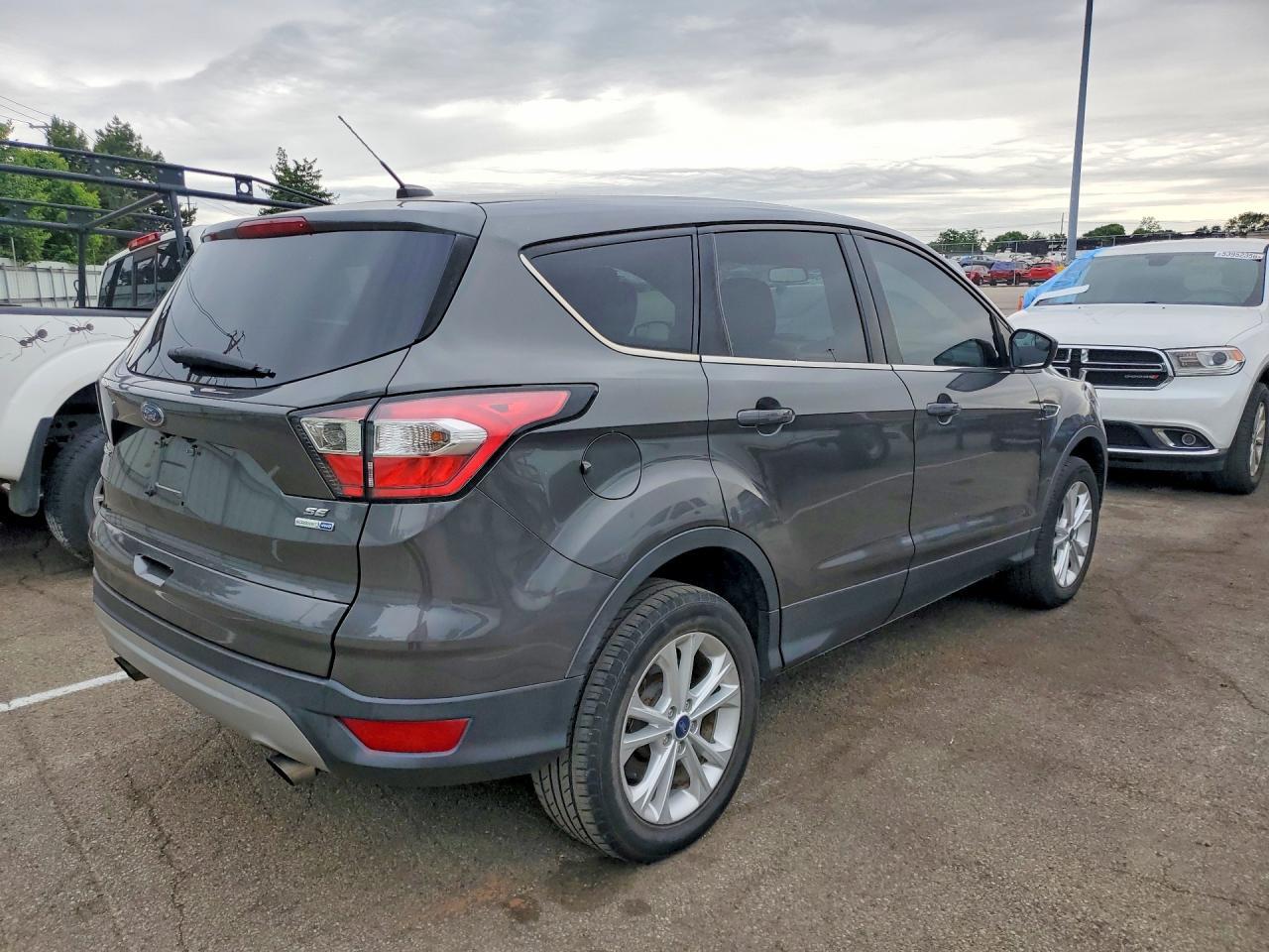 2017 Ford Escape Se - Image 3