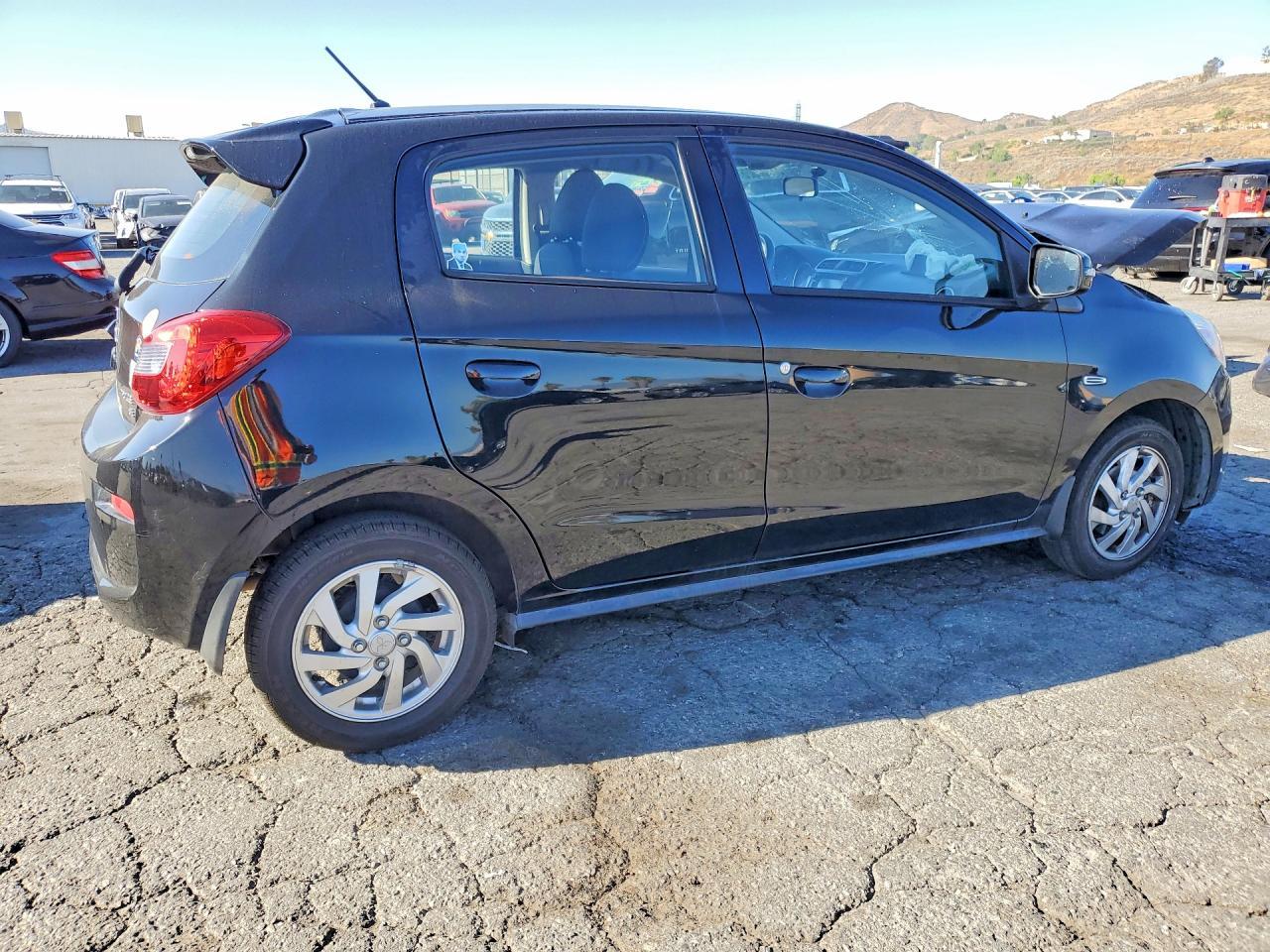 2019 Mitsubishi Mirage Se - Фото 3